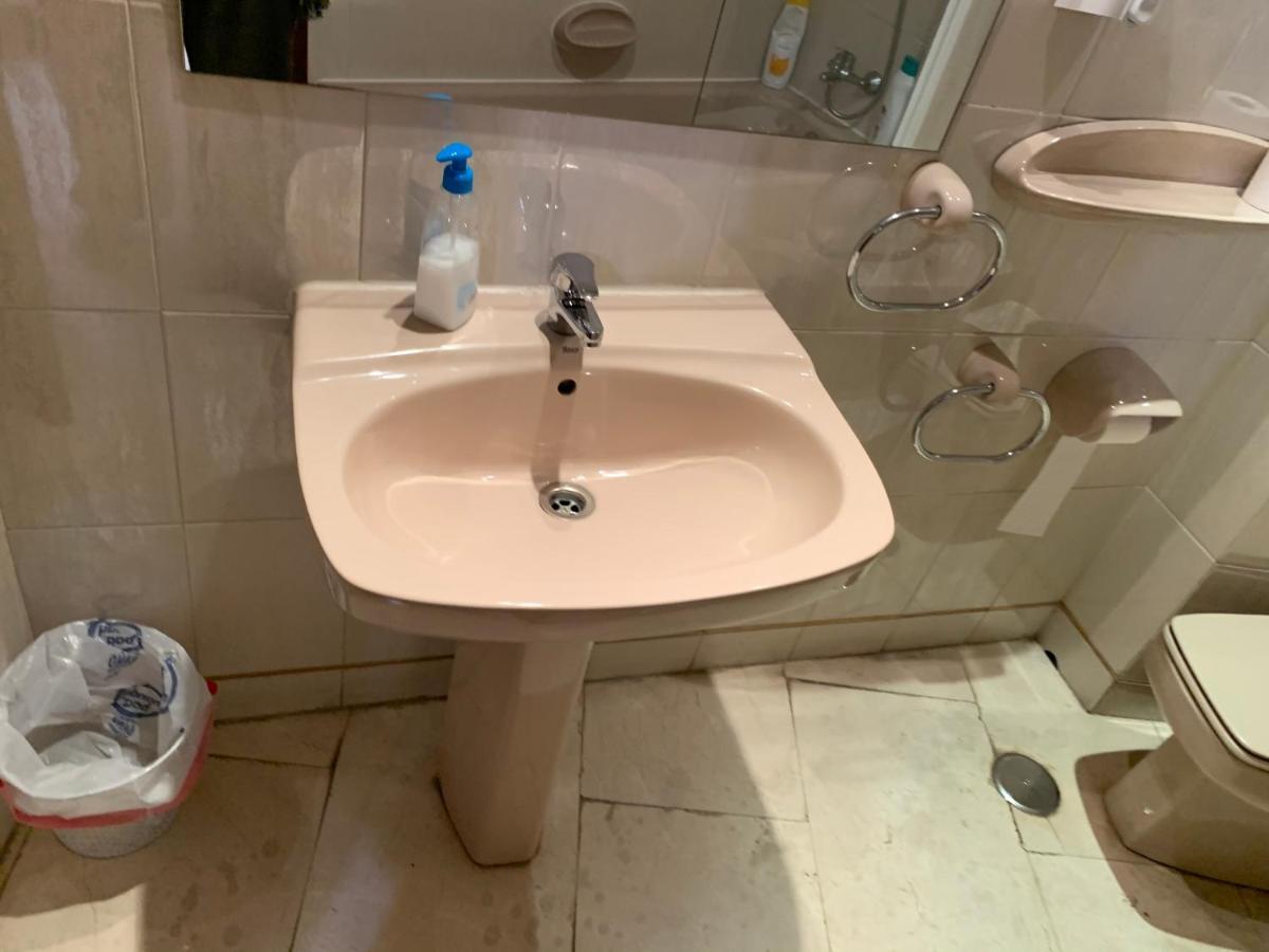 Apartamentos Y Estudios Torr En Madrid - Chamartin Con Wifi Gratis Bagian luar foto